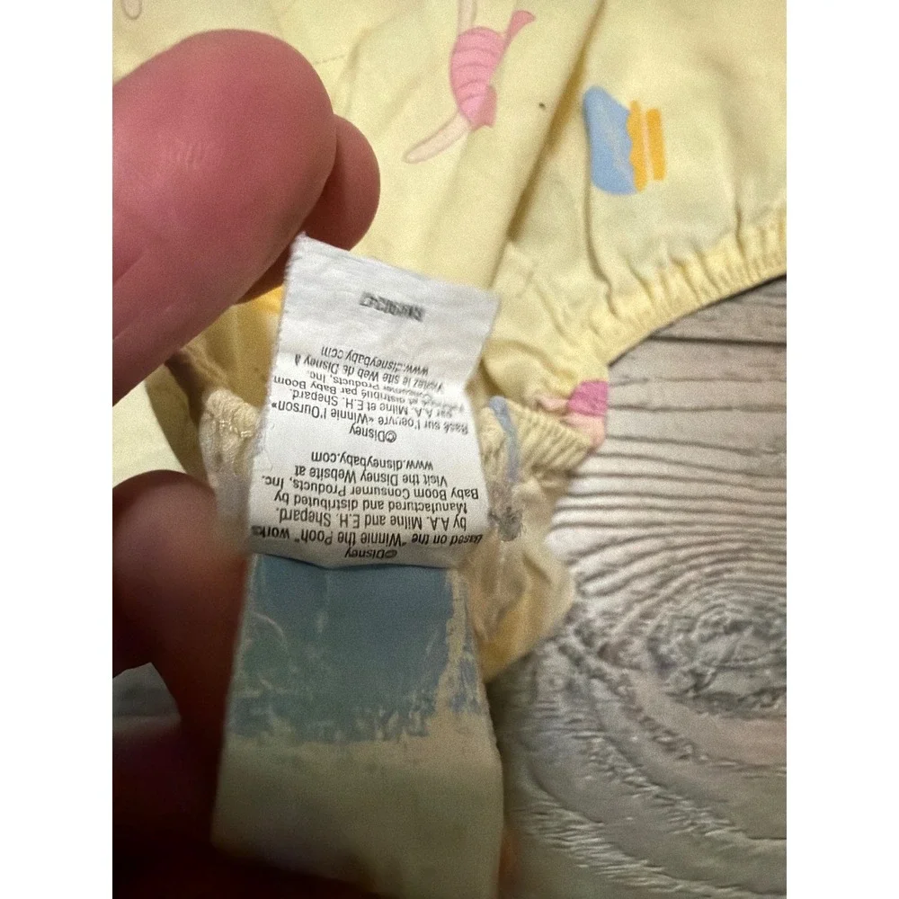 Vintage Disney Winnie the Pooh Piglet Fitted Crib Sheet Yellow Honey Pot Bee